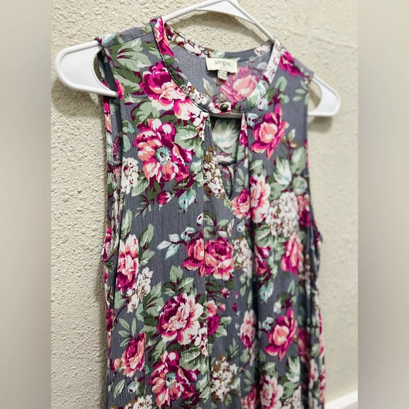 Umgee USA Grey and Pink Floral Sleeveless Mini Dress Size Small - Picture 3 of 5